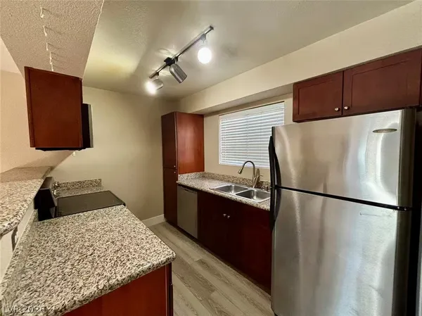 $1,550 | 2750 South Durango Drive, Unit 1064, Las Vegas, NV 89117