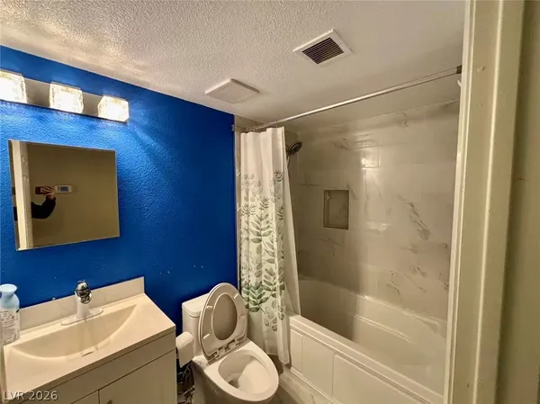 $1,550 | 2750 South Durango Drive, Unit 1064, Las Vegas, NV 89117