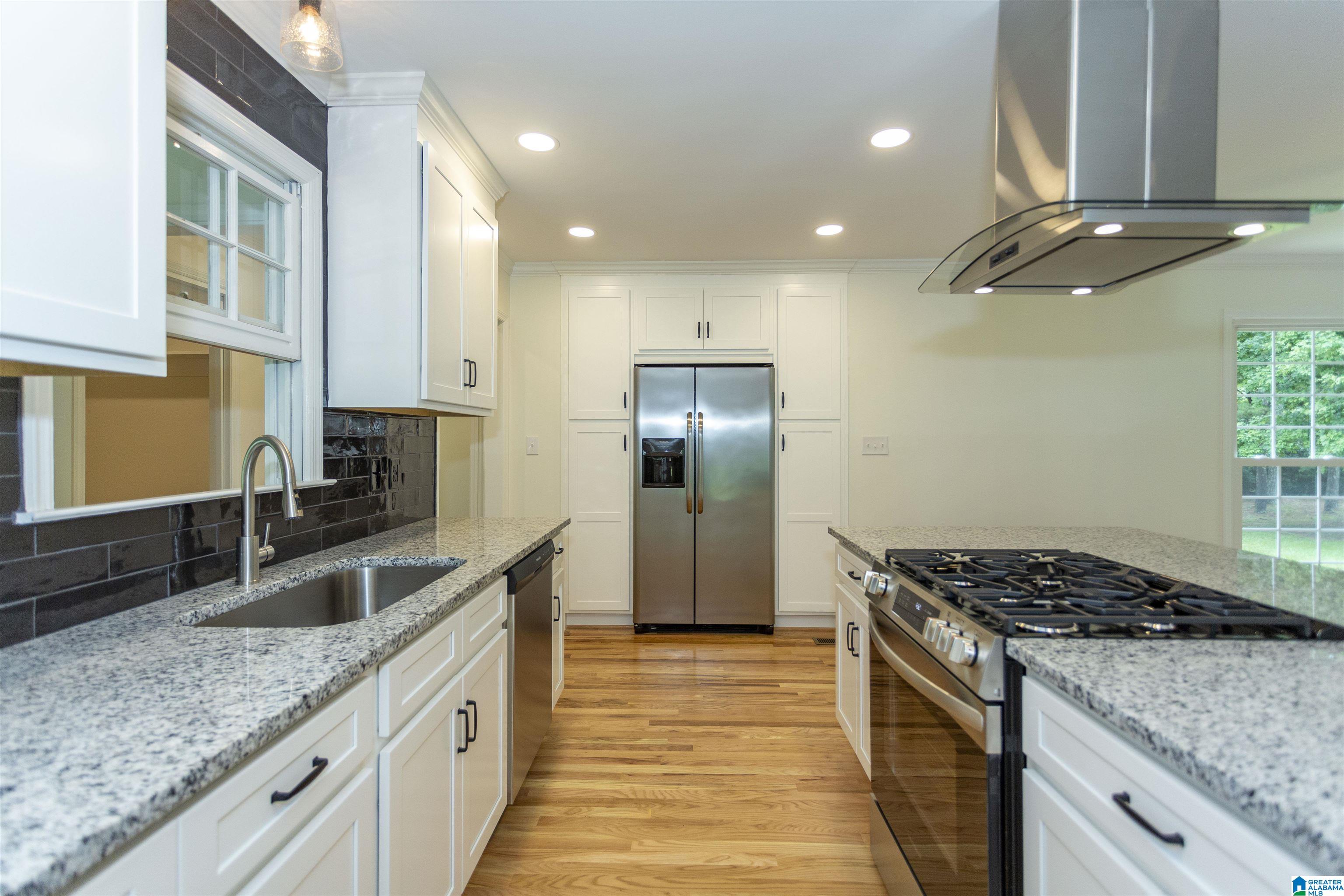 199 Sycamore Lane Alabaster, AL 35007 - Photo 15 of 52