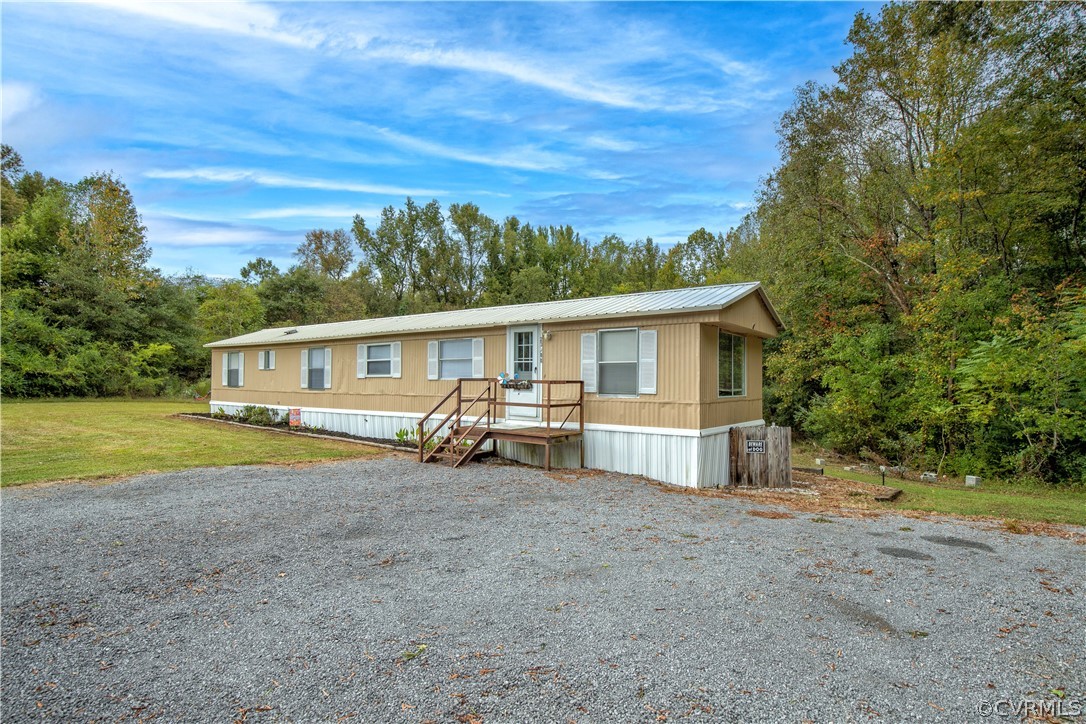 23208 Dabney Mill Road Petersburg, VA 23803 - Photo 3 of 19 Gallery Image 3