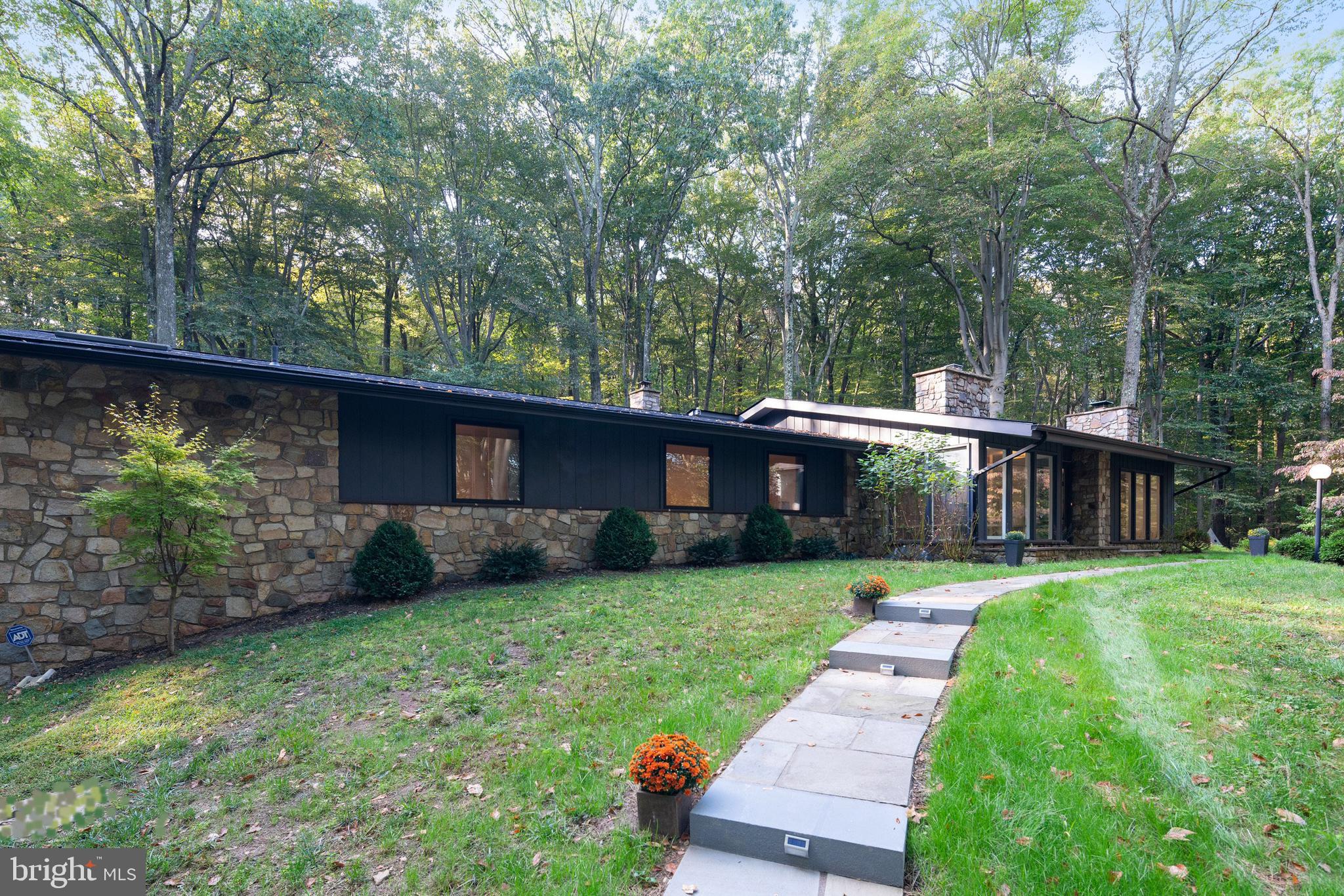 7036 Upper York Road New Hope, PA 18938 - Photo 1 of 45