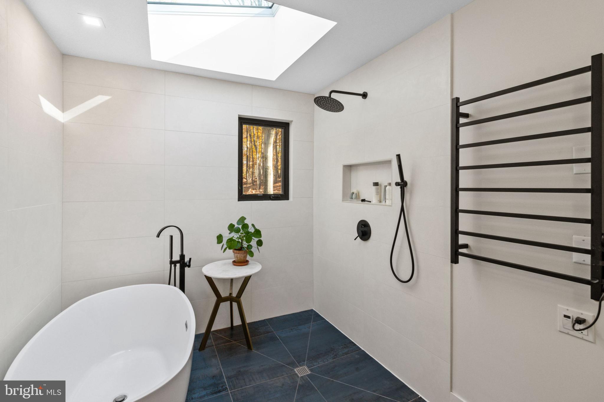 7036 Upper York Road New Hope, PA 18938 - Photo 19 of 45 European style bath; heated towel bar