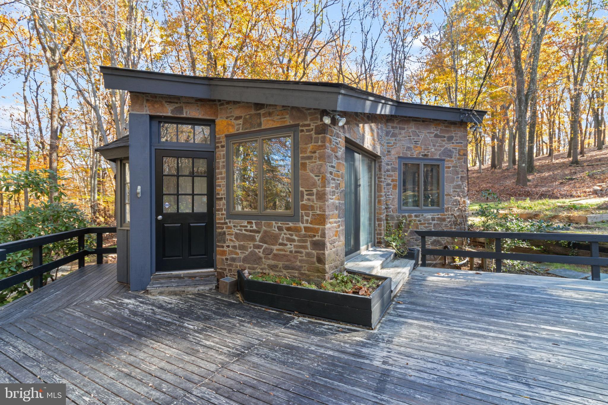 7036 Upper York Road New Hope, PA 18938 - Photo 35 of 45 Carriage House Apartment Entry