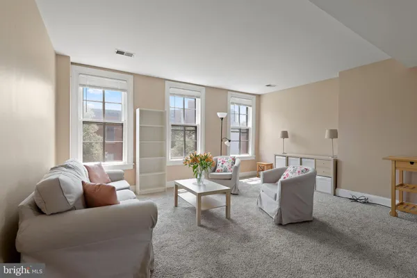 $1,650 | 1435 Bolton Street, Unit 2, Baltimore, MD 21217