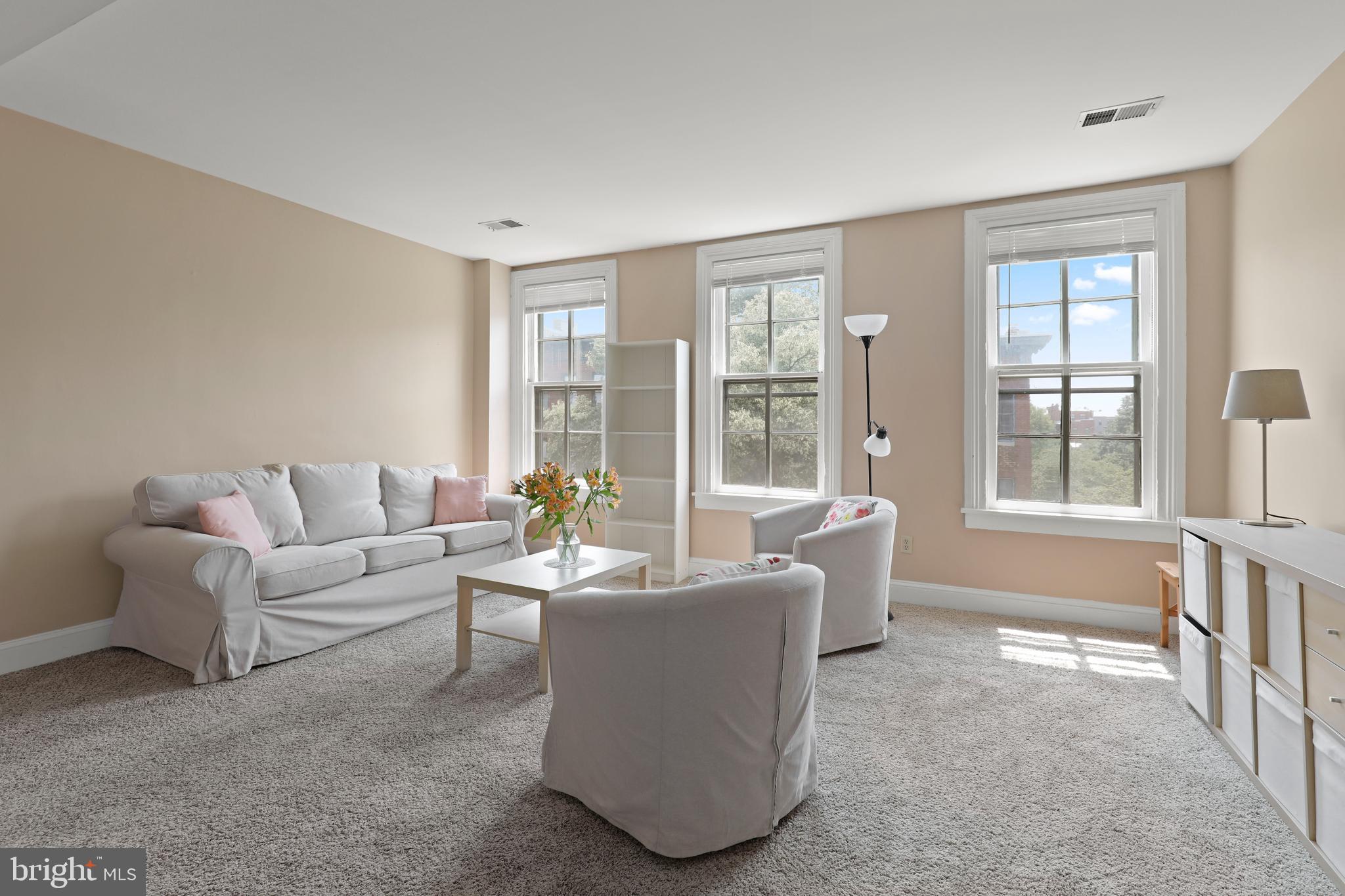 1435 Bolton Street, Unit 2 Baltimore, MD 21217 - Photo 21 of 45 Just move in ....it is already furnished