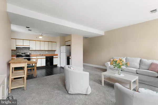 $1,650 | 1435 Bolton Street, Unit 2, Baltimore, MD 21217