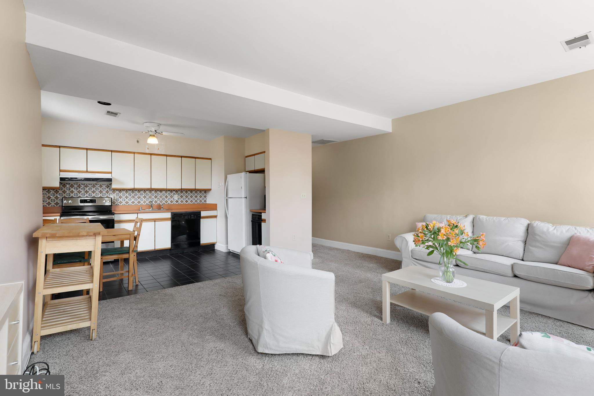 1435 Bolton Street, Unit 2 Baltimore, MD 21217 - Photo 22 of 45 Open concept ...ideal for entertaining