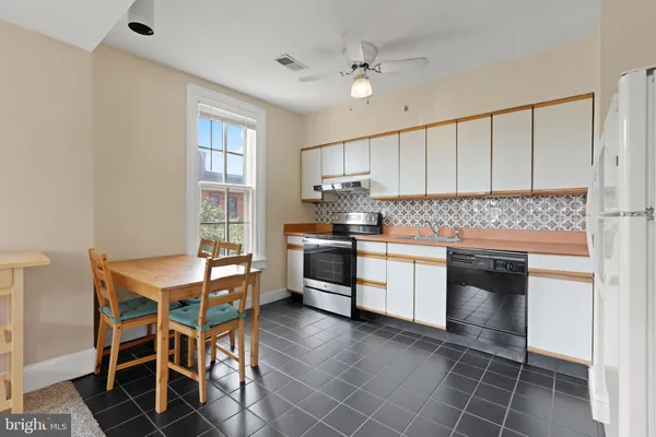 $1,650 | 1435 Bolton Street, Unit 2, Baltimore, MD 21217