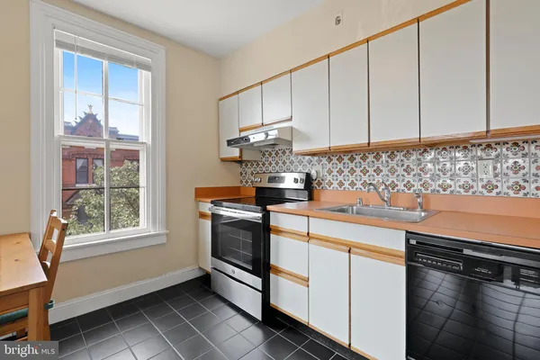 $1,650 | 1435 Bolton Street, Unit 2, Baltimore, MD 21217