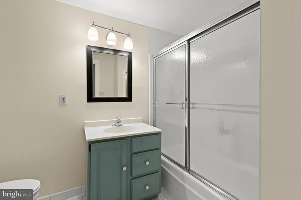 $1,650 | 1435 Bolton Street, Unit 2, Baltimore, MD 21217