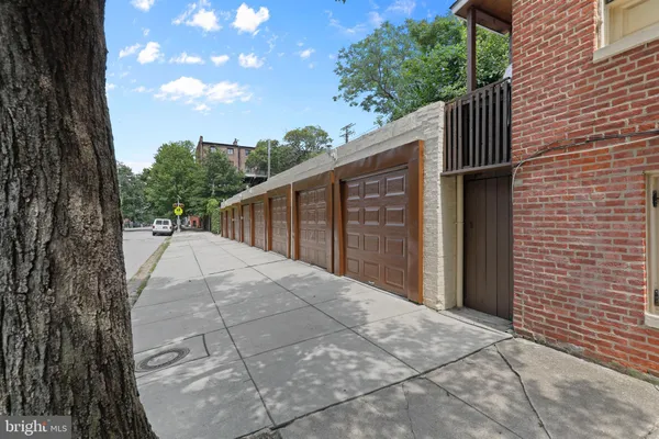 $1,650 | 1435 Bolton Street, Unit 2, Baltimore, MD 21217