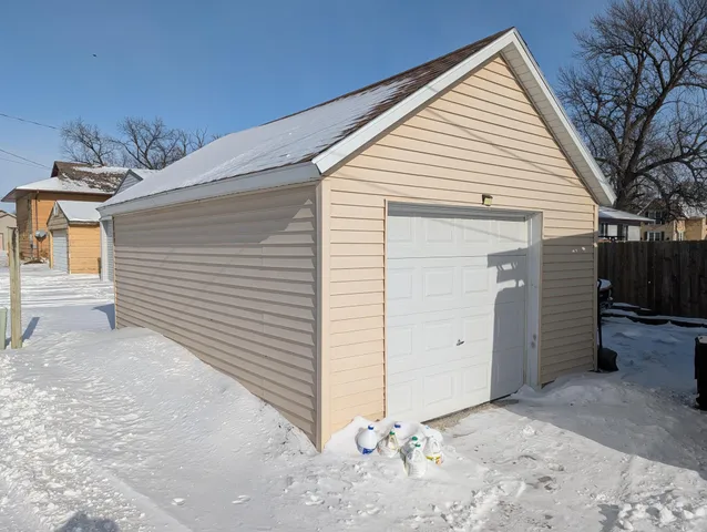 $135,000 | 526 1st Avenue Southeast, Wells, MN 56097