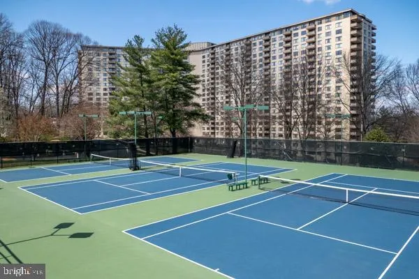 $1,995 | 5225 Pooks Hill Road, Unit 120N, Bethesda, MD 20814