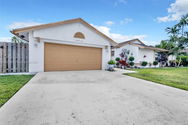 $530,000 | 10640 Northwest 32nd Street, Sunrise, FL 33351