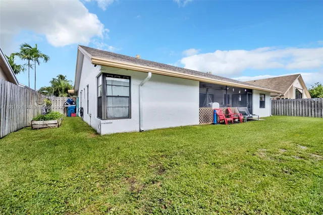 $530,000 | 10640 Northwest 32nd Street, Sunrise, FL 33351