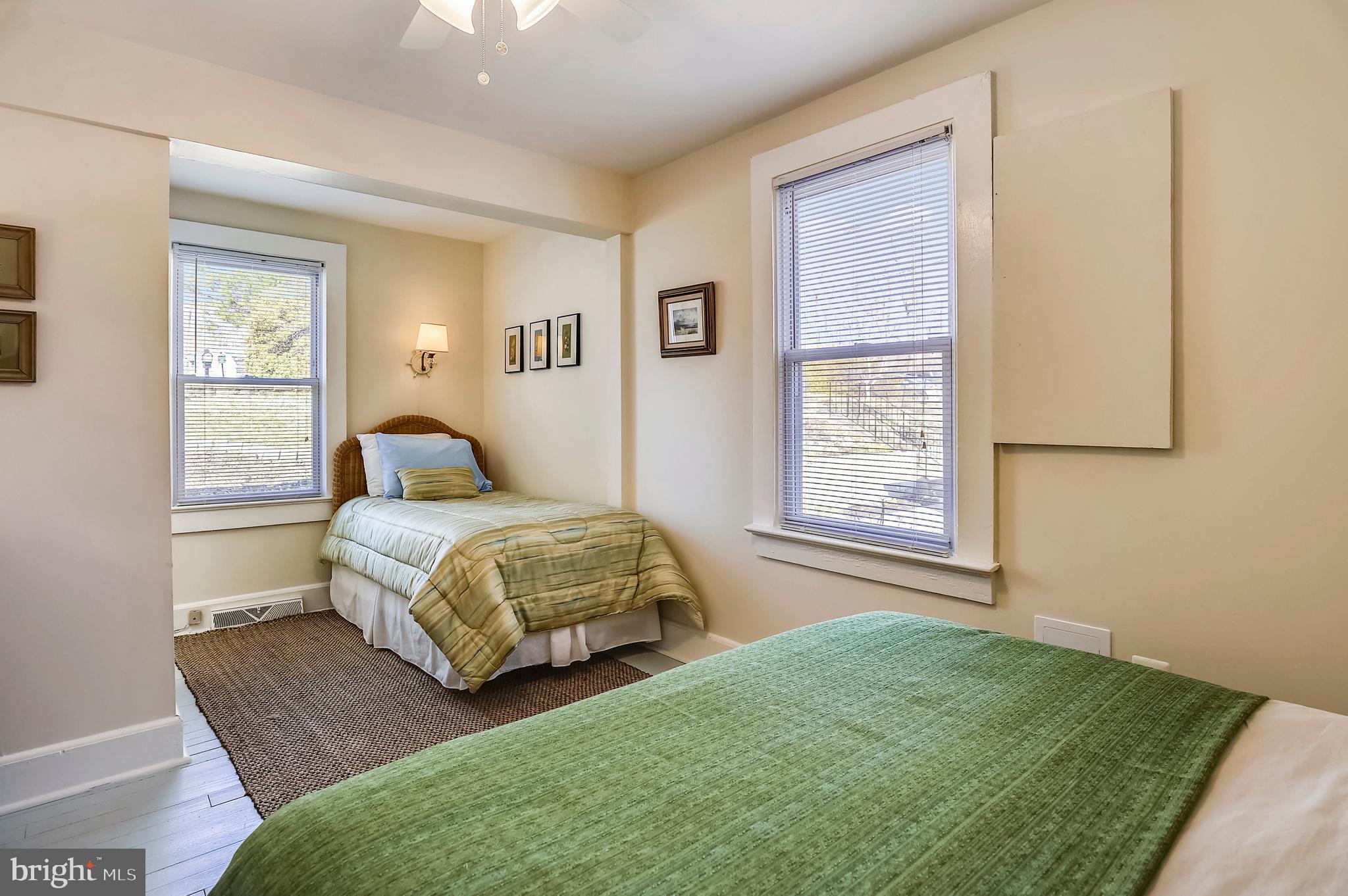 4888 Ridge Road Chesapeake Beach, MD 20732 - Photo 26 of 56 Master bedroom