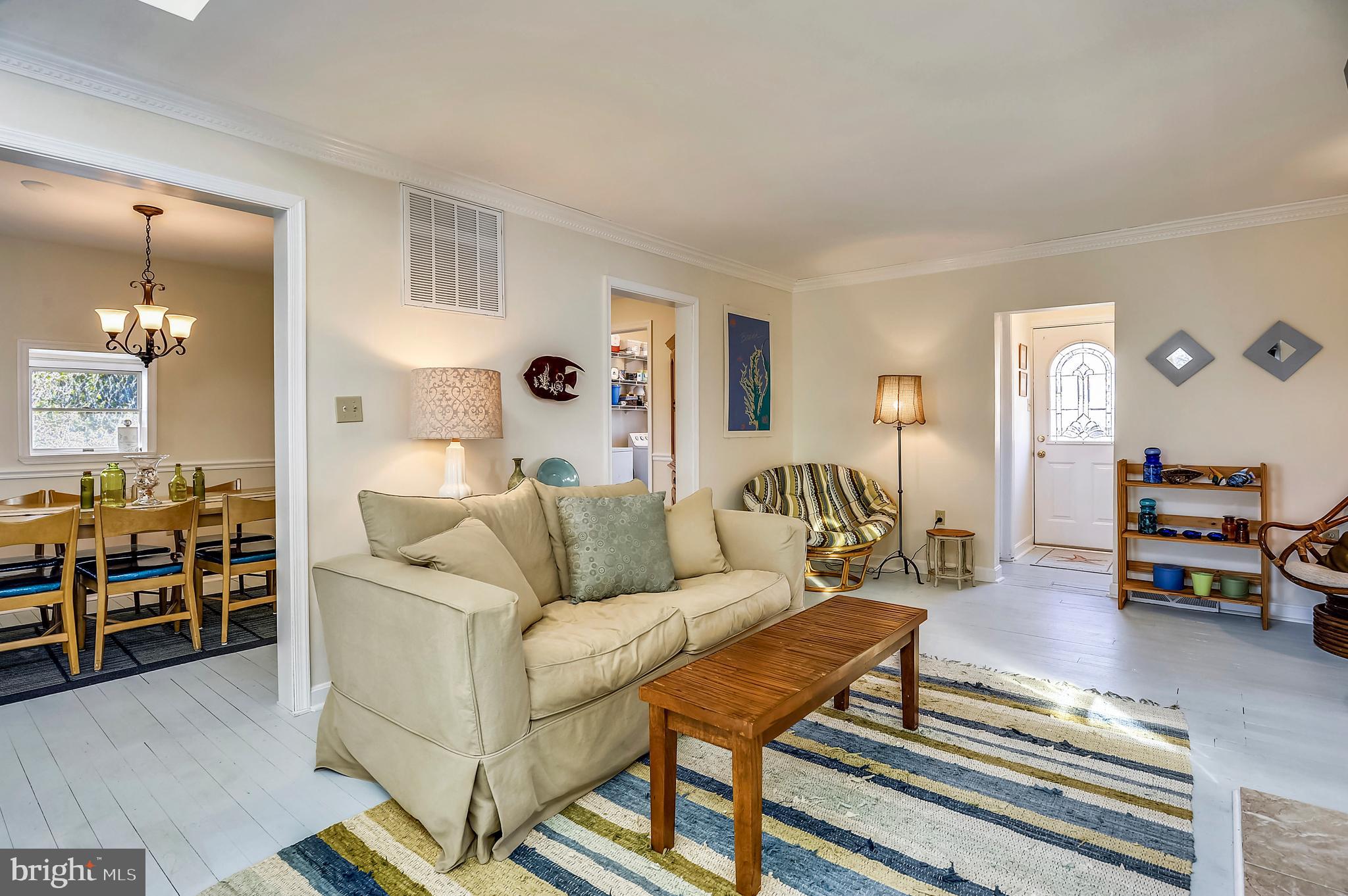 4888 Ridge Road Chesapeake Beach, MD 20732 - Photo 10 of 56 Spacious living room