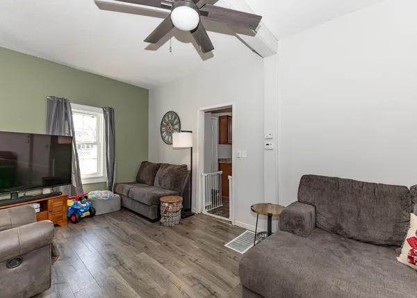 $124,000 | 516 West Wells Street, Geneseo, IL 61254