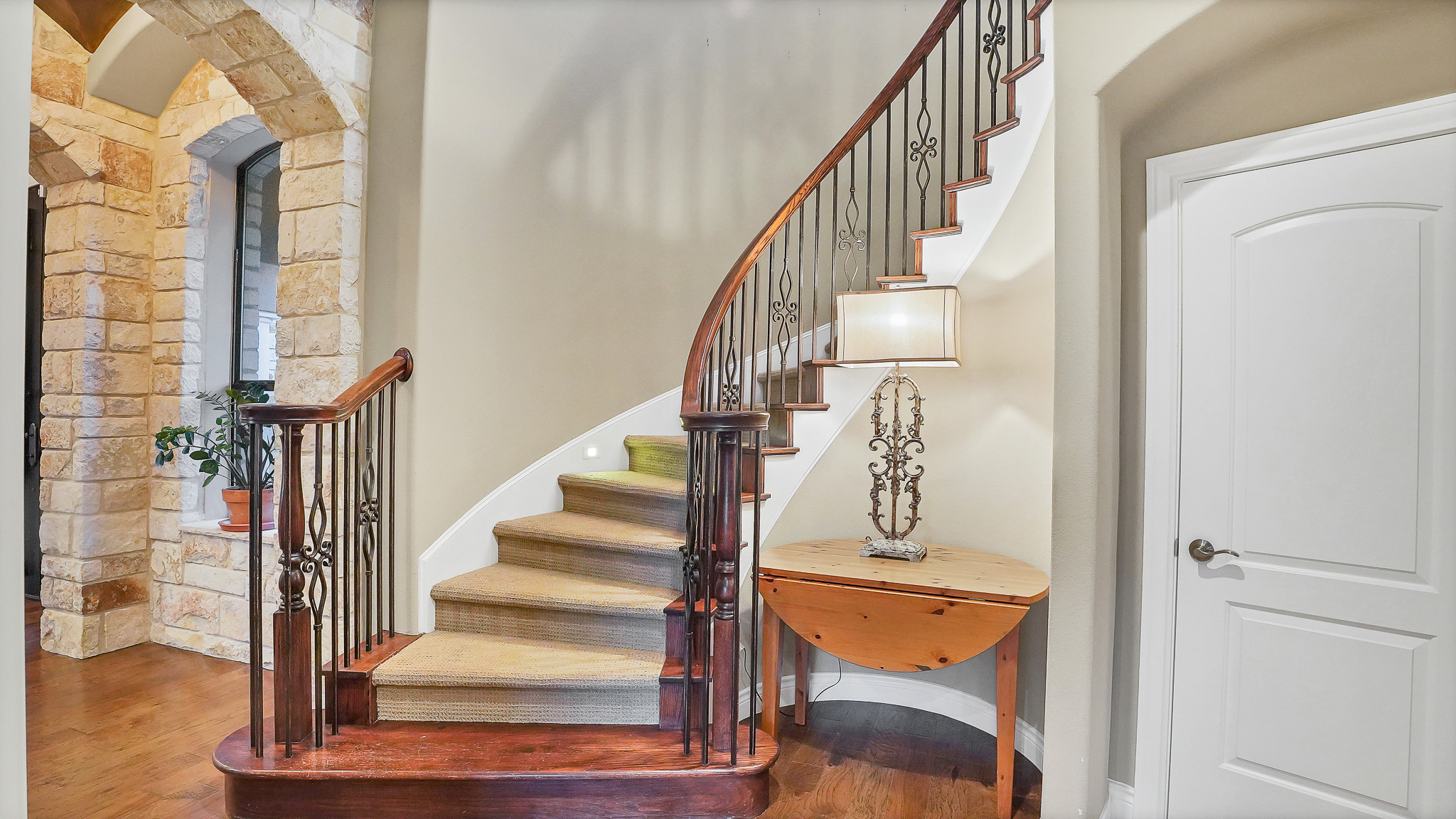 409 Escalera Parkway Georgetown, TX 78628 - Photo 26 of 40 a view of entryway