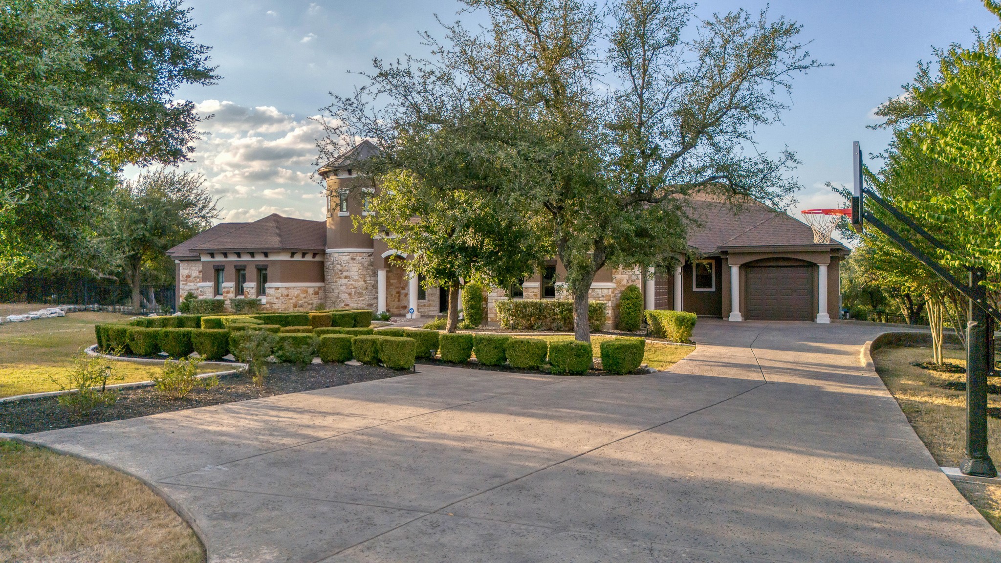 409 Escalera Parkway Georgetown, TX 78628 - Photo 38 of 40 a front view of a house with a yard