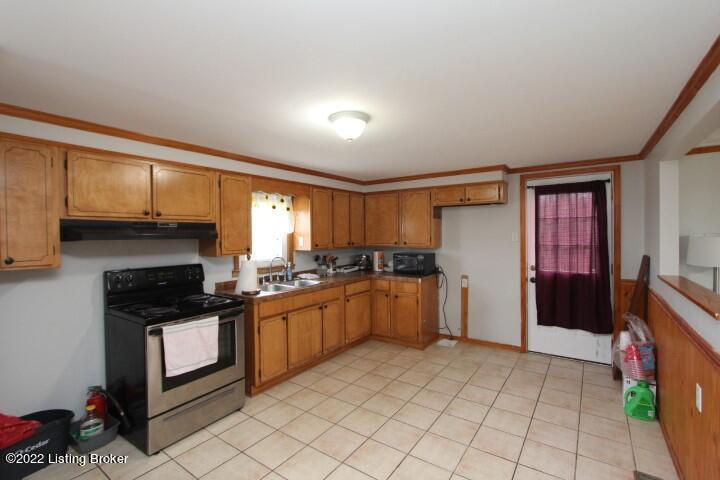 1694 Ballard Road Lawrenceburg, KY 40342 - Photo 8 of 18 IMG_2869 (Small)