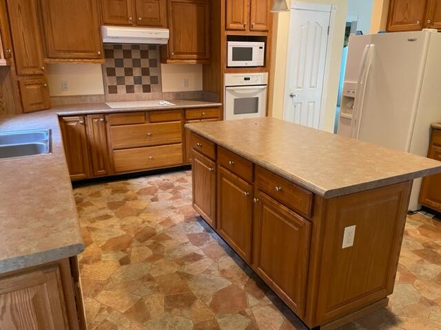 349 Stumphole Road Elloree, SC 29047 - Photo 9 of 22 Kitchen 2