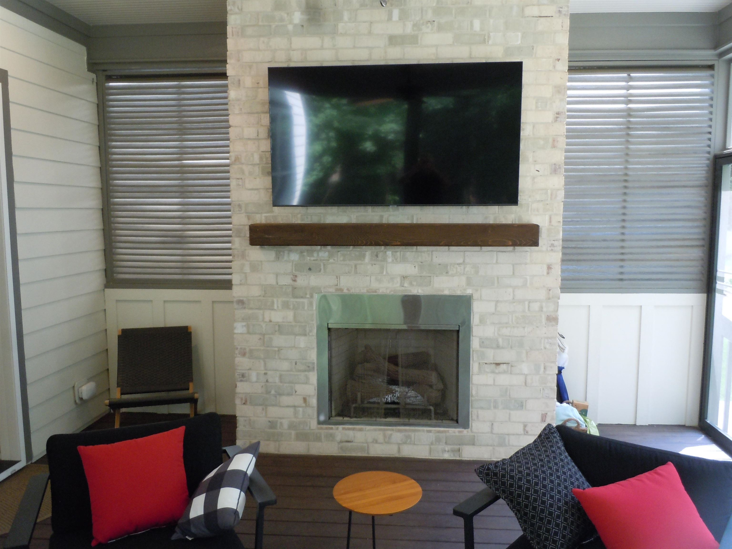 1009 Marilyn Drive Raleigh, NC 27607 - Photo 18 of 36 fireplace screen room