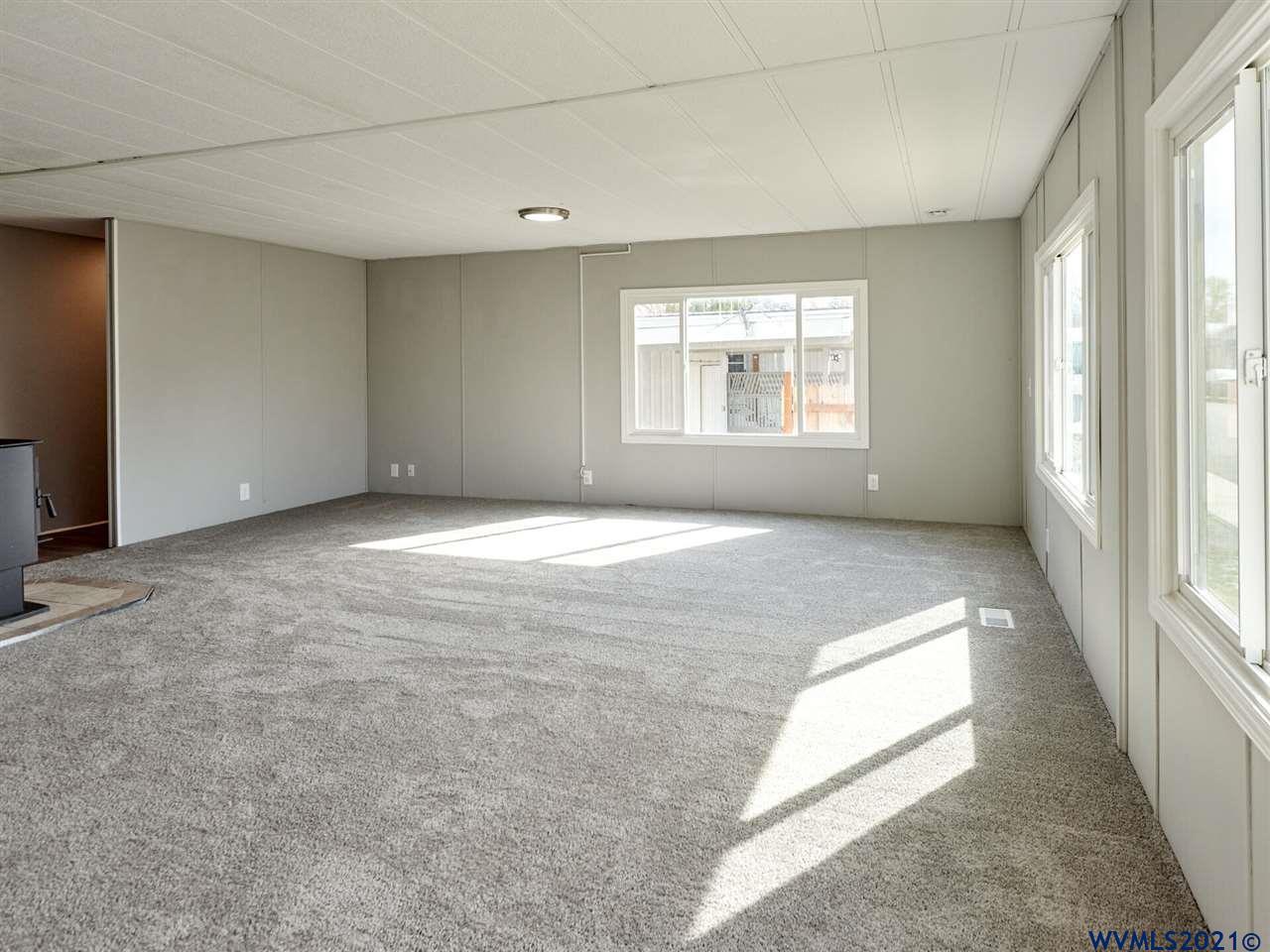 5355 River ( Road, Unit 31 Keizer, OR 97303 - Photo 5 of 26