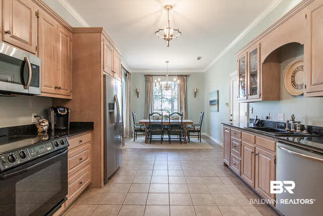 30466 Laurel Court Daphne, AL 36527 - Photo 14 of 31 Kitchen