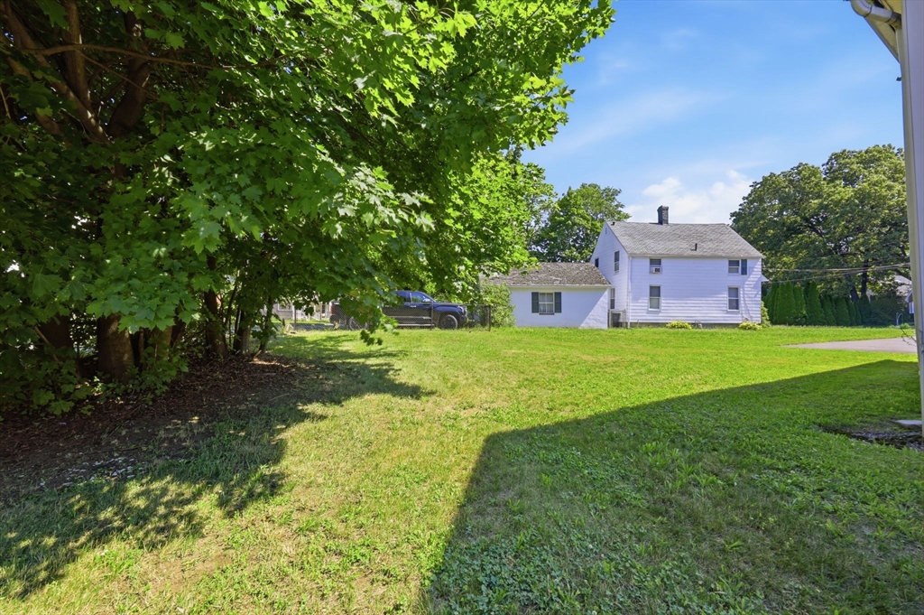 70 Milton Street Springfield, MA 01151 - Photo 33 of 37