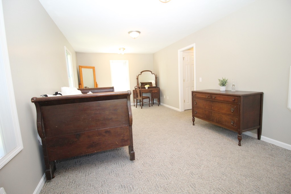 576 Barre Road Templeton, MA 01468 - Photo 17 of 30