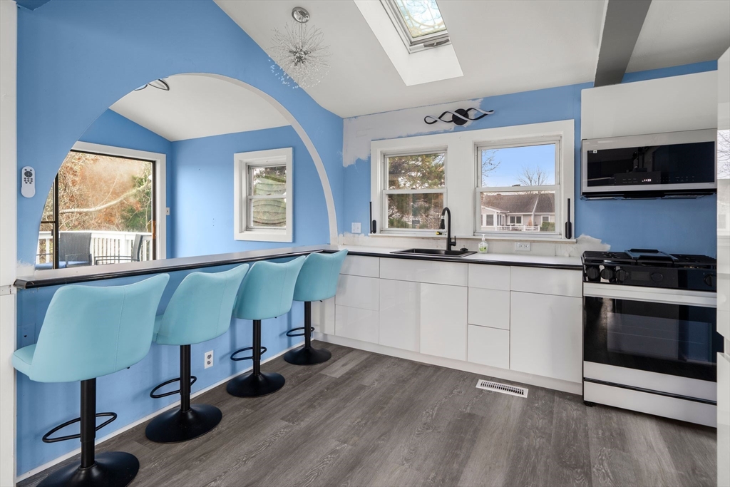 156 Sandwich Road Wareham, MA 02571 - Photo 18 of 32