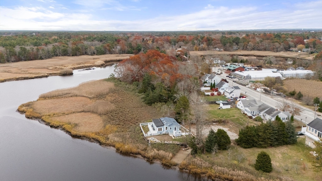 156 Sandwich Road Wareham, MA 02571 - Photo 7 of 32