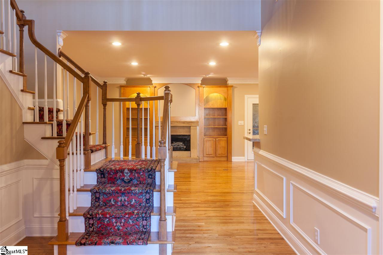 118 River Oaks Road Greer, SC 29650 - Photo 2 of 35 Gallery Image 2