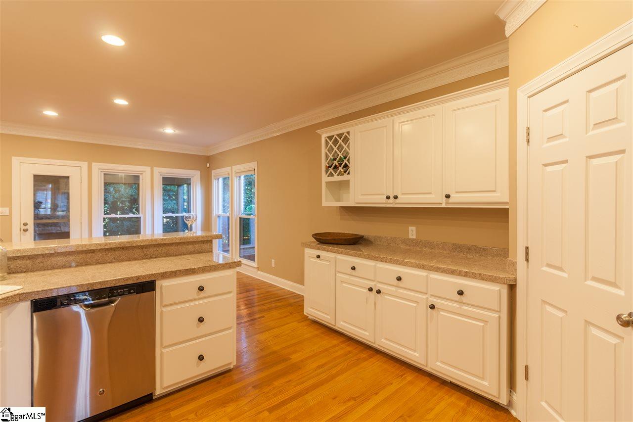 118 River Oaks Road Greer, SC 29650 - Photo 14 of 35 Gallery Image 14