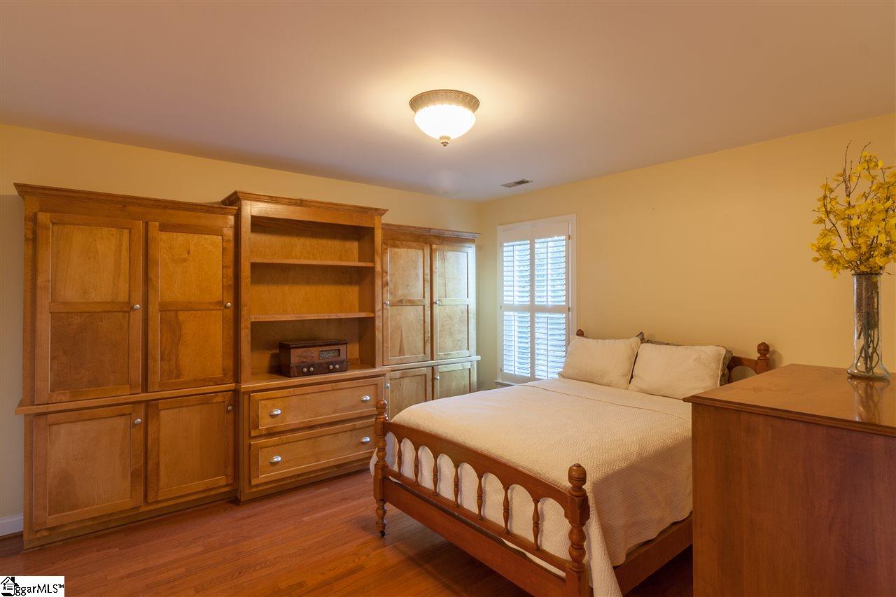 118 River Oaks Road Greer, SC 29650 - Photo 31 of 35 Gallery Image 31