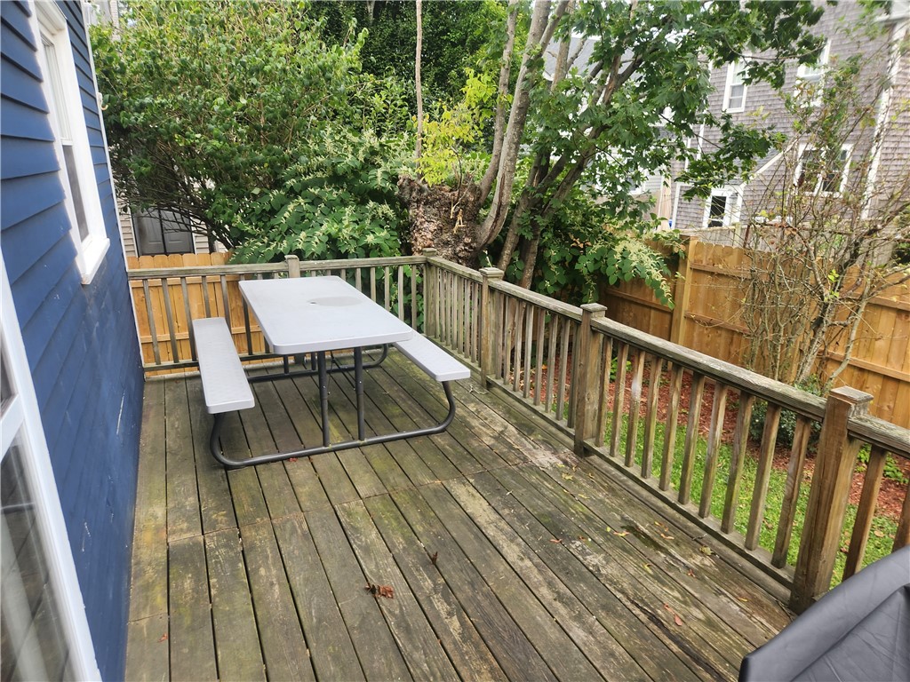 14 Lucas Avenue Newport, RI 02840 - Photo 16 of 18