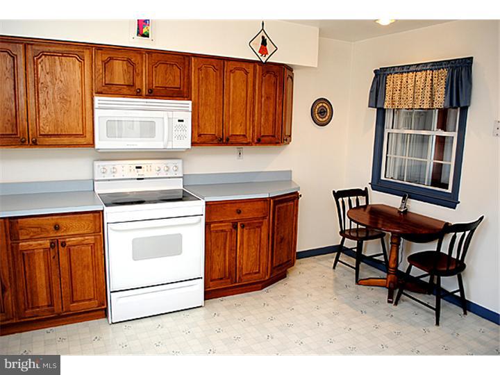 2417 Knowles Road Wilmington, DE 19810 - Photo 4 of 24 Gallery Image 4