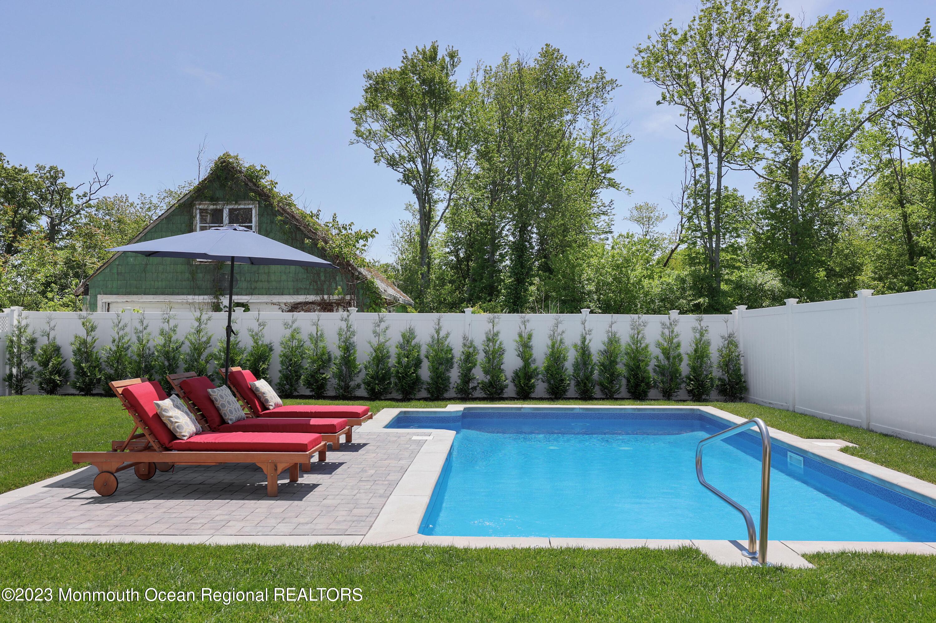 155 Osborn Avenue Bay Head, NJ 08742 - Photo 32 of 55 a garden view with a seating space