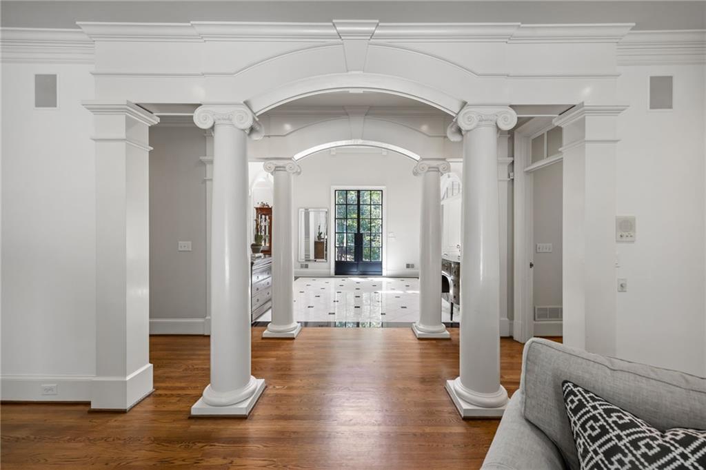 4777 Riverview Road Northwest Sandy Springs, GA 30327 - Photo 15 of 65 Gallery Image 15