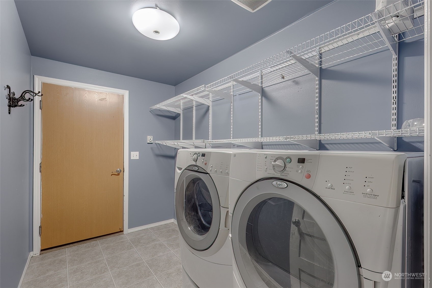 137 Ridgecrest Drive Longview, WA 98632 - Photo 19 of 40 a utility room with dryer and washer