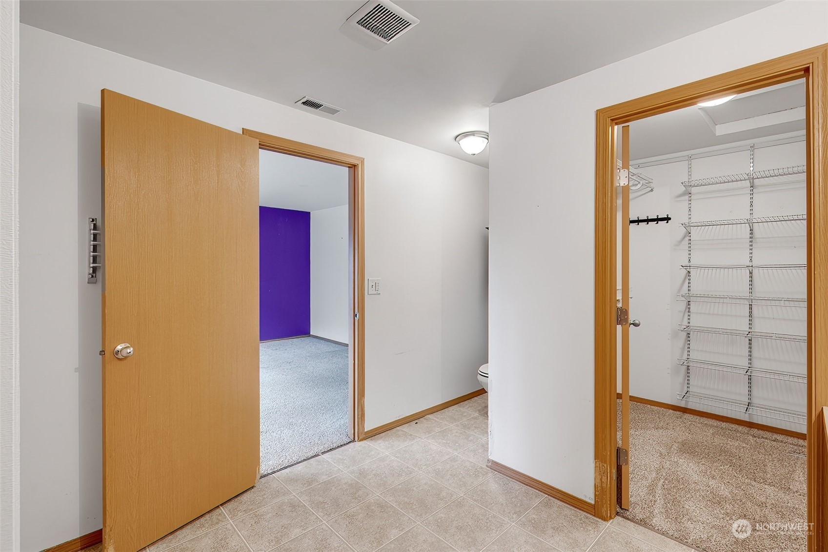 137 Ridgecrest Drive Longview, WA 98632 - Photo 29 of 40 a view of a hallway with closet
