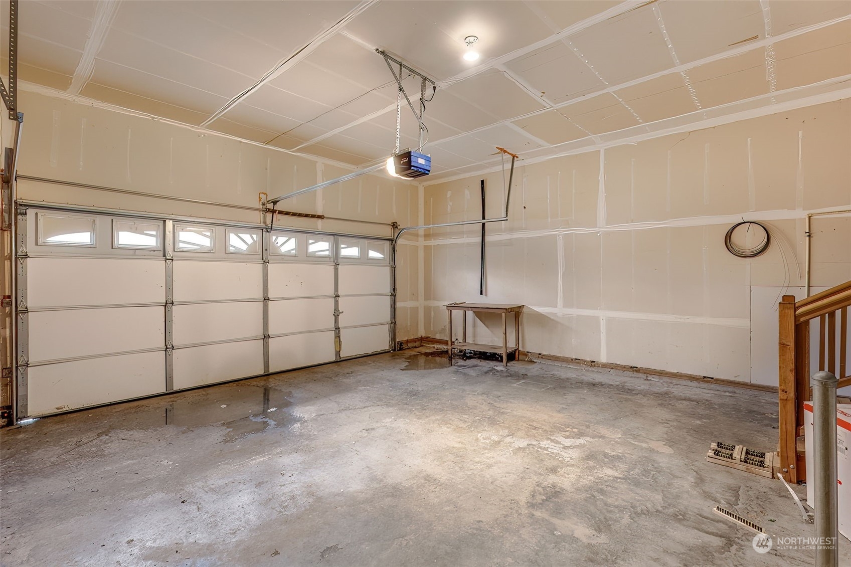 137 Ridgecrest Drive Longview, WA 98632 - Photo 31 of 40 a view of a garage