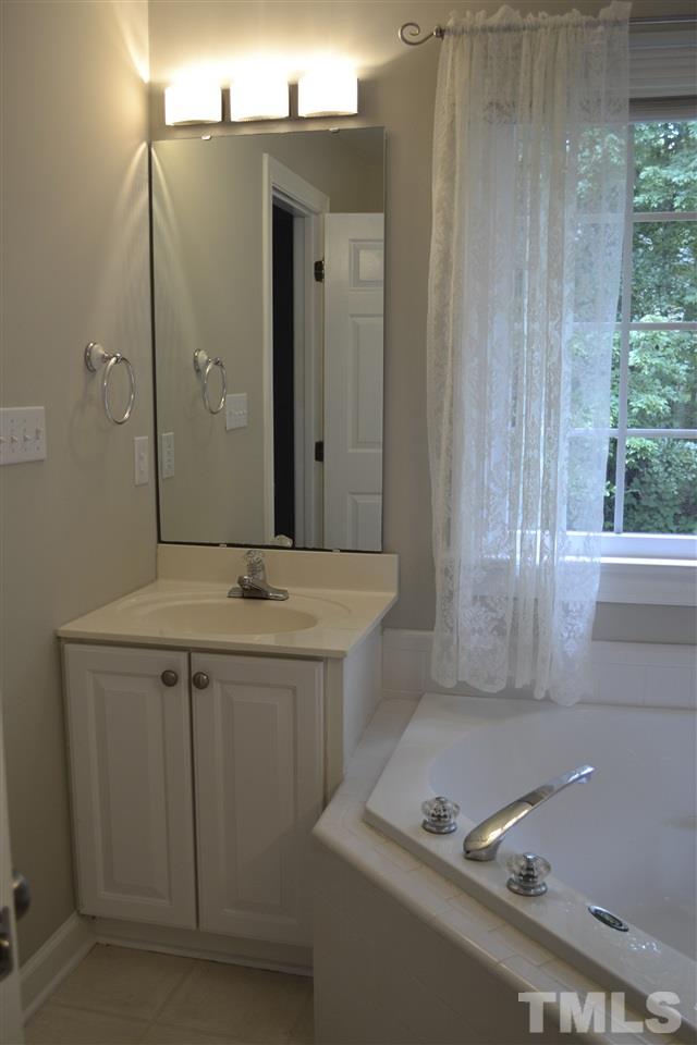 112 Clay Ridge Way Holly Springs, NC 27540 - Photo 13 of 25 Gallery Image 13