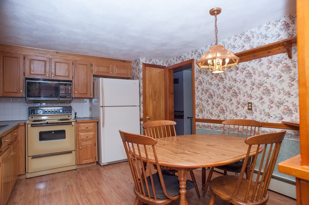 201 Prescott Road Northbridge, MA 01588 - Photo 2 of 41