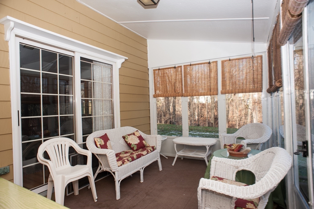 201 Prescott Road Northbridge, MA 01588 - Photo 27 of 41