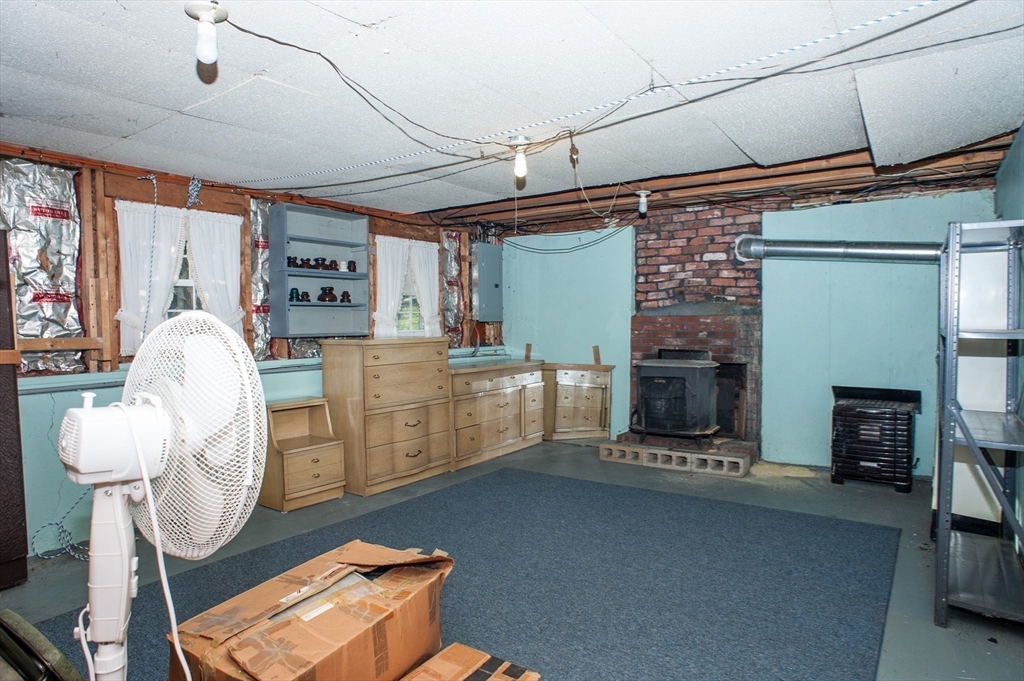 201 Prescott Road Northbridge, MA 01588 - Photo 35 of 41