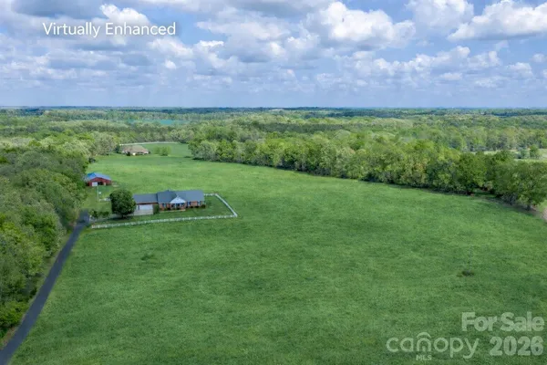 $1,200,000 | 824 North Forest Hills, Marshville, NC 28103