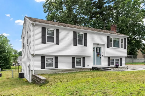 $599,900 | 15 Dallas Road, Lowell, MA 01854