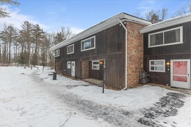 $668,000 | 67 Fox Hill Road, Unit 3, Stowe, VT 05672